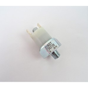 Senzor presiune ulei motor Massey Ferguson 3381387M3